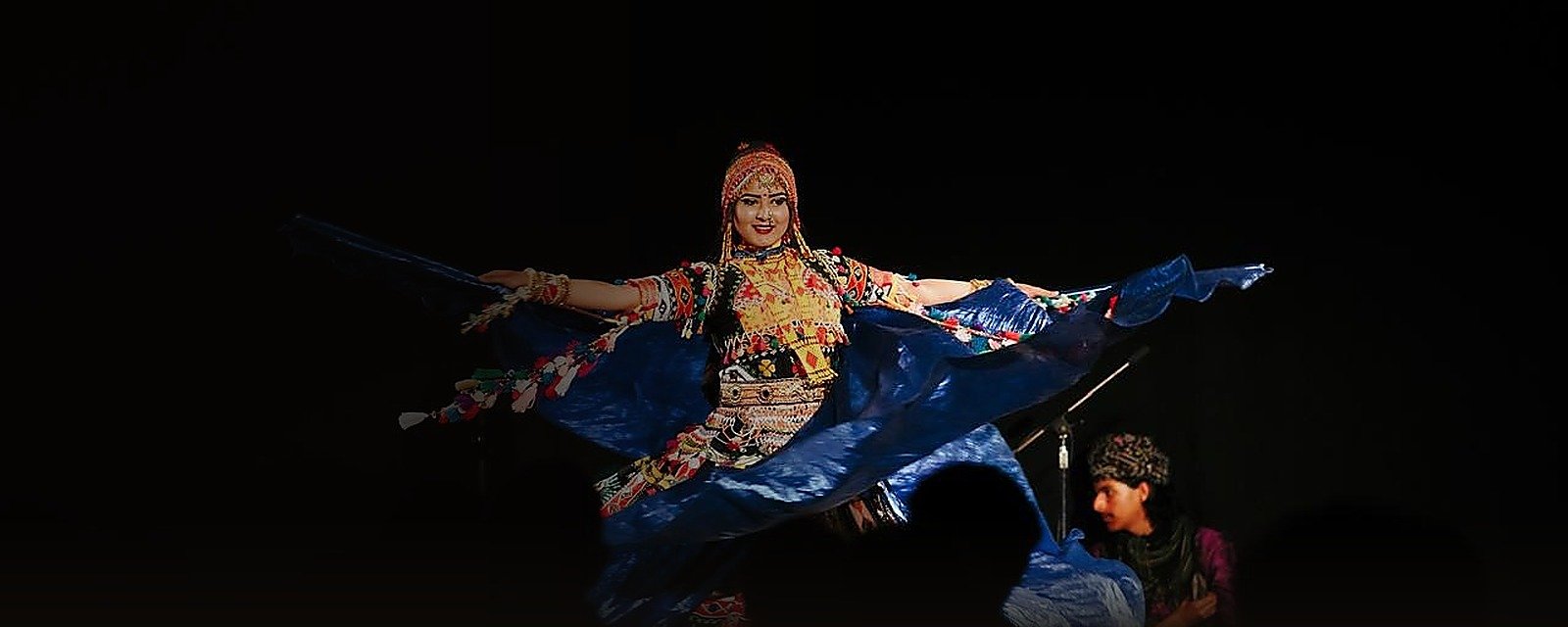 Sayari Sapera performing Kalbelia dance